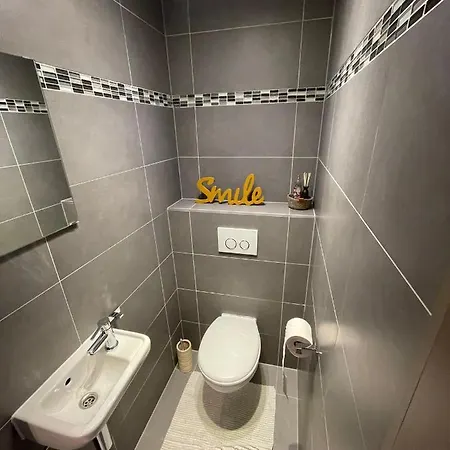 - Gratis Garage - Topligging Apartamento